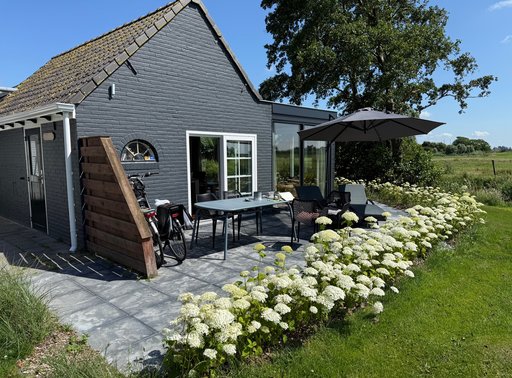 PraathusBuiten 2025.jpg